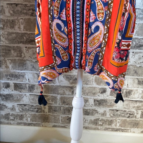 Democracy Multicolored V-Neck 3/4 Sleeve Relaxed Blouse. Size 1X. - Picture 8 of 14